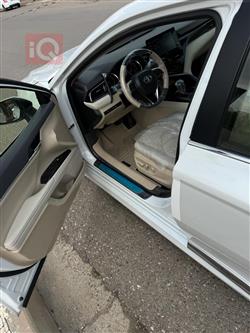 تۆیۆتا کامری